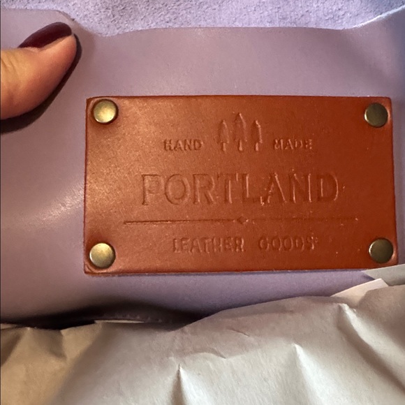 NWT Portland Leather Lavender Tote with Tan Handles Medium/Large FREE TASSEL - Picture 4 of 10